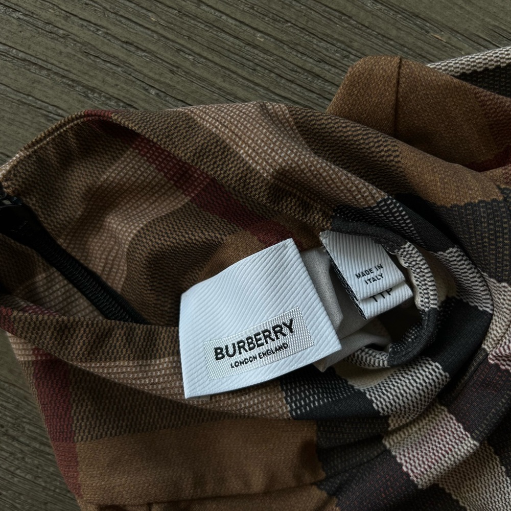 Burberry Top - Picture 6 of 10